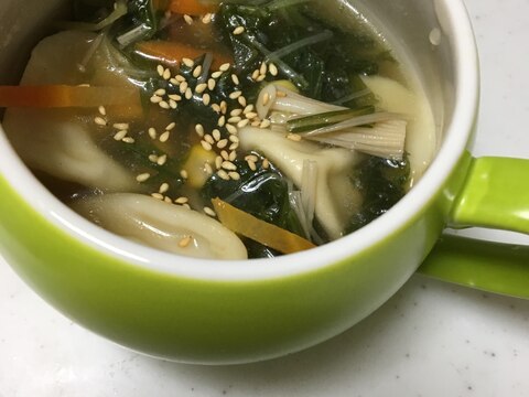 水菜たっぷり水餃子の創味シャンタンスープ☆